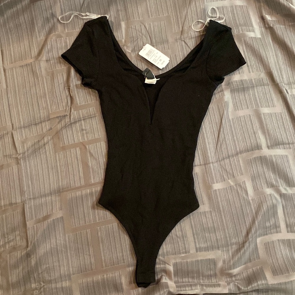NWT Black ribbed body suit